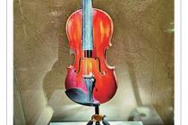鲁艺自制的小提琴